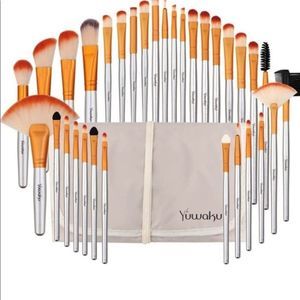 Makeup Brushes Set Blending 32 Set Synthetic Fiber Bristle Cosmetic Travel Case